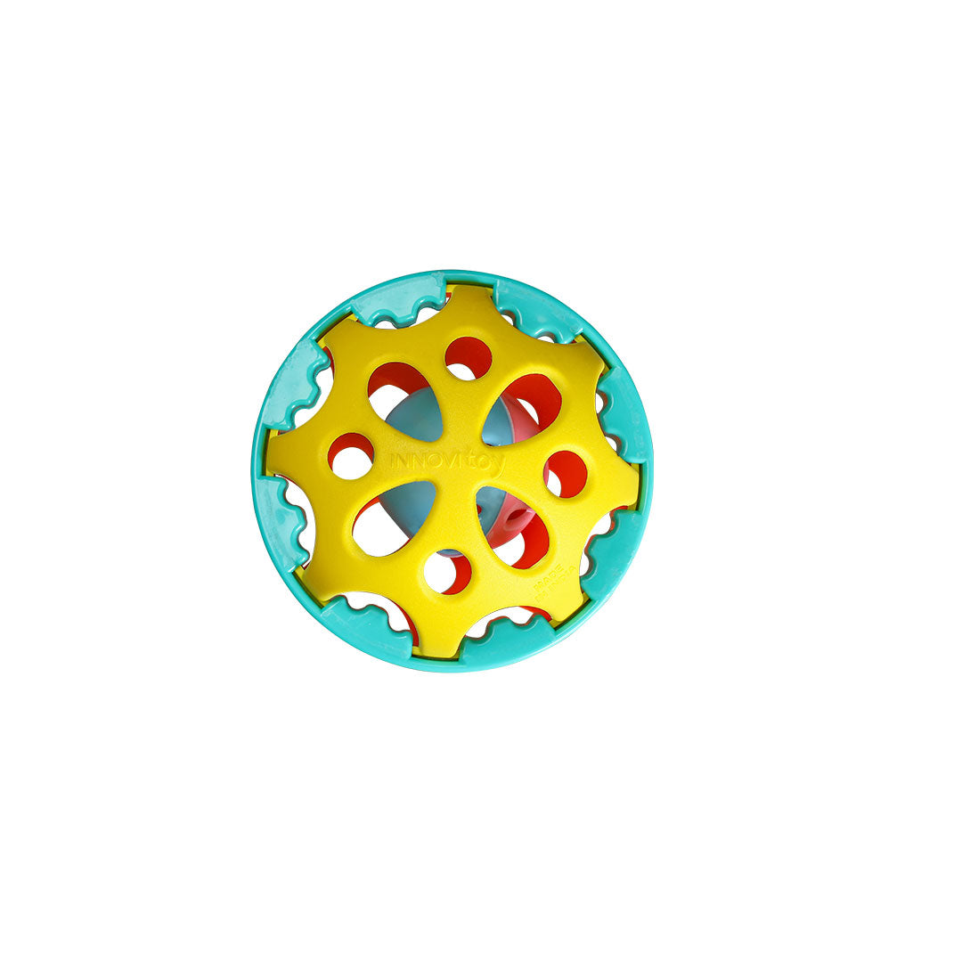 Engage your little one with the O Ball, a versatile toy that offers a multitude of benefits: ✅ Stimulates tactile and visual senses for sensory exploration ✅ Enhances hand-eye coordination through interactive play ✅ Compatible with play gyms for versatile use and extended enjoyment ✅ Promotes spatial awareness and fine motor skills development Explore Brainytots for more enriching toys designed to support your child's growth and development.