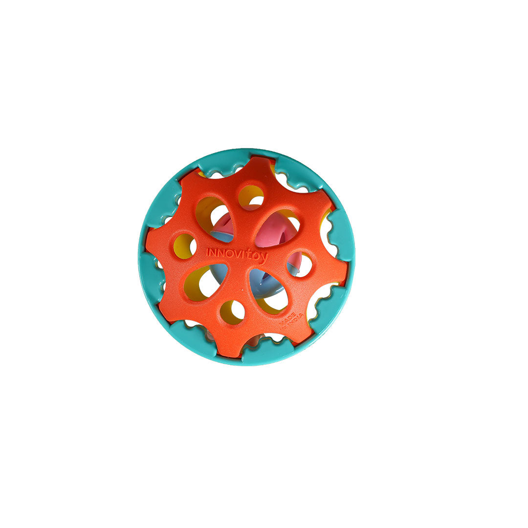 Engage your little one with the O Ball, a versatile toy that offers a multitude of benefits: ✅ Stimulates tactile and visual senses for sensory exploration ✅ Enhances hand-eye coordination through interactive play ✅ Compatible with play gyms for versatile use and extended enjoyment ✅ Promotes spatial awareness and fine motor skills development Explore Brainytots for more enriching toys designed to support your child's growth and development.