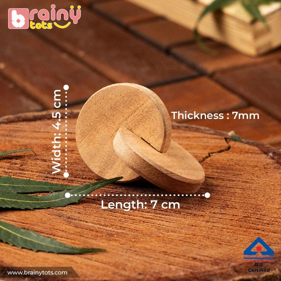 BrainyTots Interlocking Discs dimensions showing 7 cm length, 4.5 cm width, and 7 mm thickness.